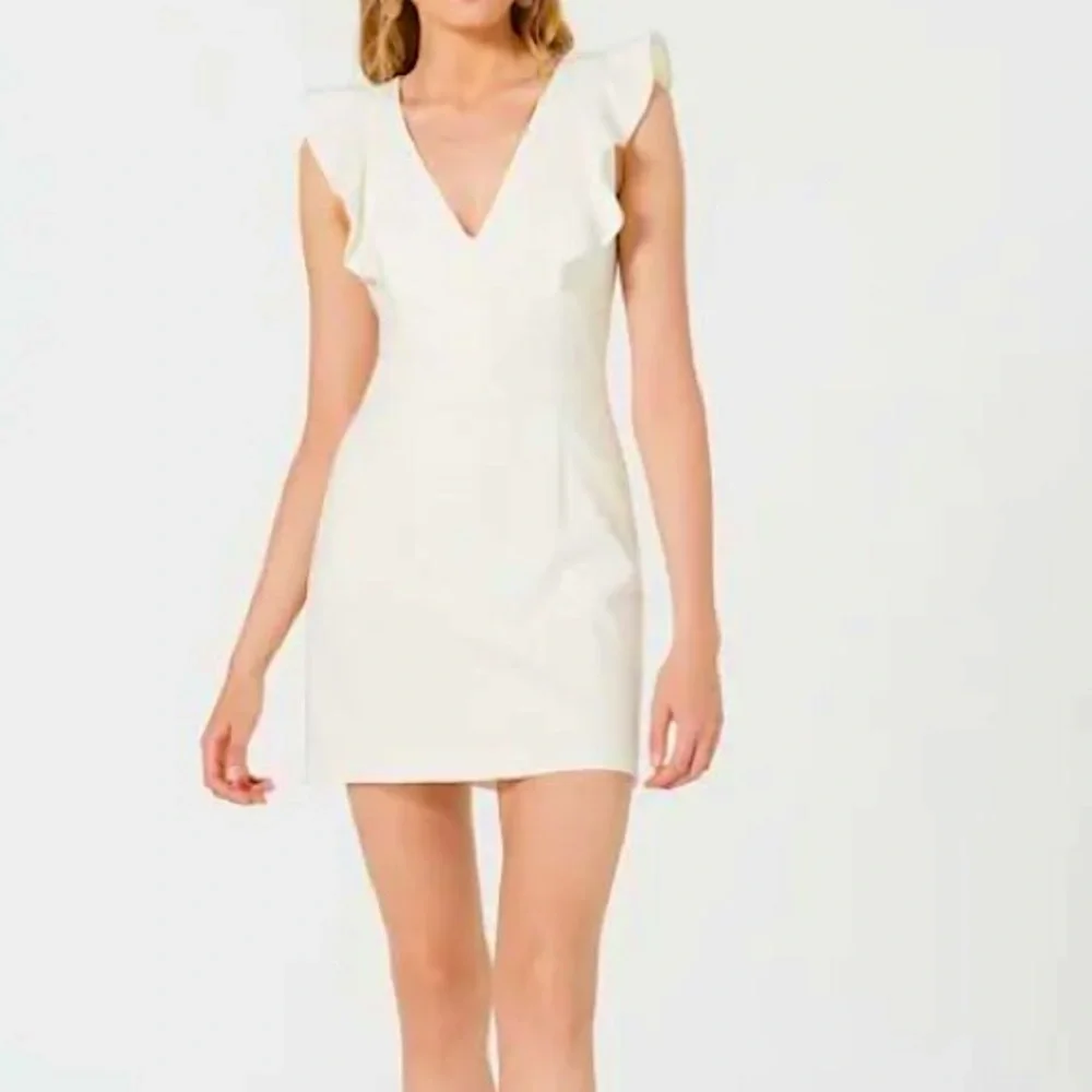French Connection NWT white ruffle mini cocktail dress size 2 - Picture 1 of 9